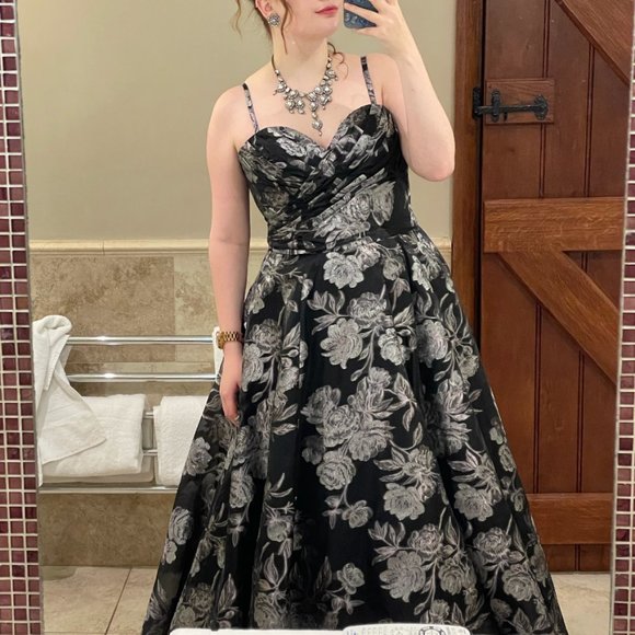 Jovani Black & Silver Floral Print Gown - US 14 - Picture 3 of 14